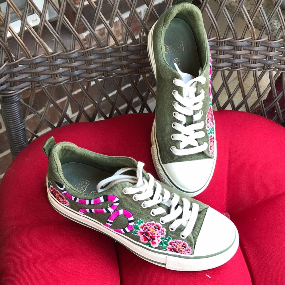 Limited Edition ASH shoes size 37. A.S.H.